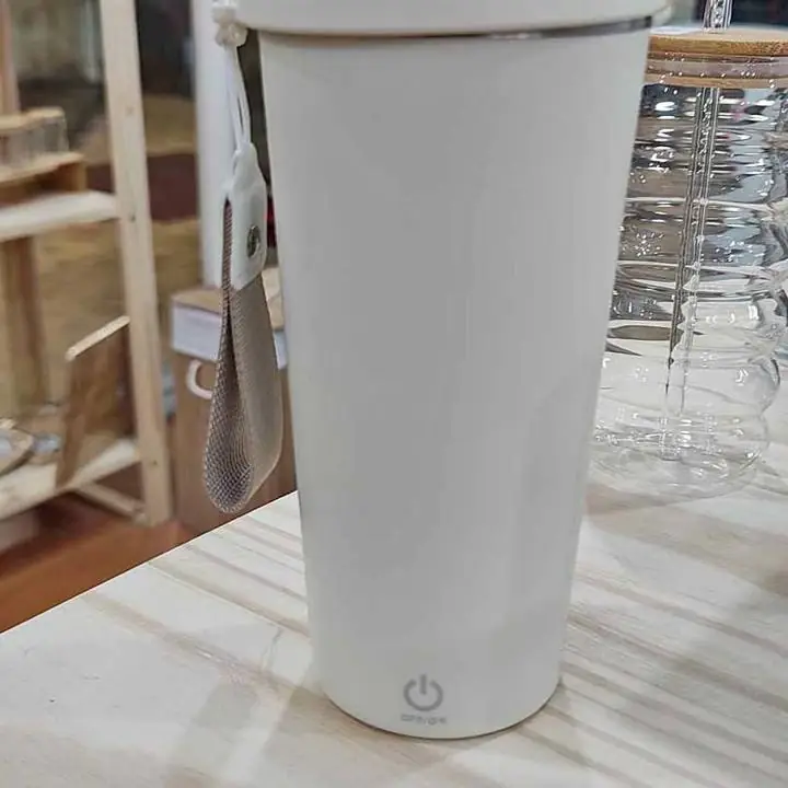 Vaso Termico USB con Batidor