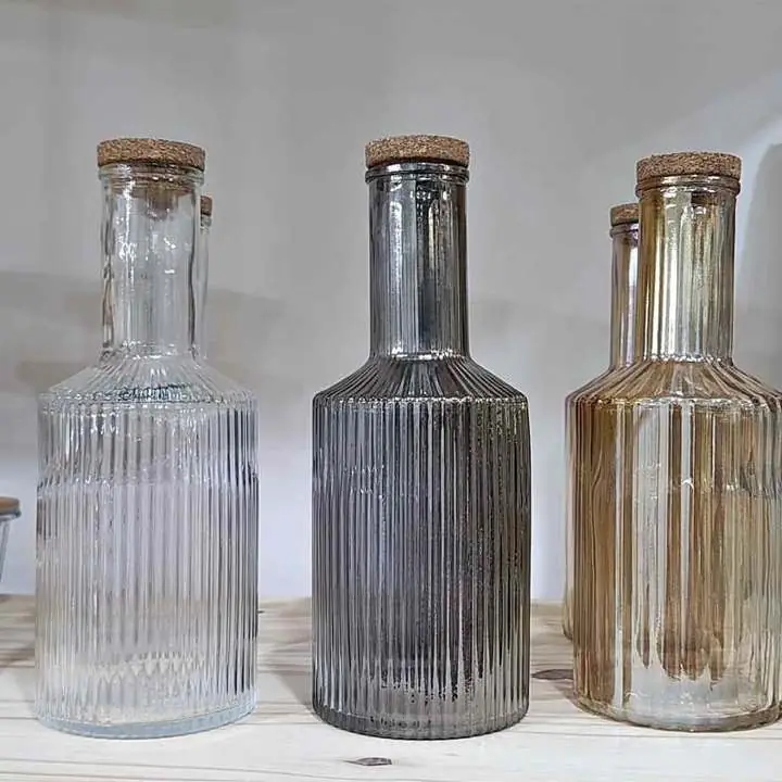 Botella de Vidrio con Tapon Corcho