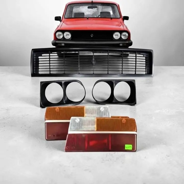 Combo parrilla con aros bifaro más lentes de faros traseros tricolor o fume Renault 12 del 83 al 94