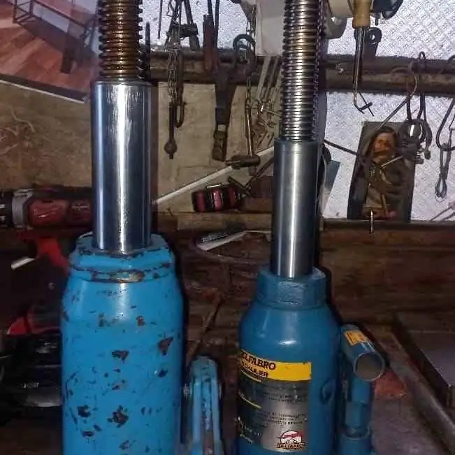 Crique botella Delfabro de 8 y 12 Toneladas
