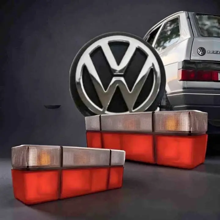 Juego de faros traseros fumé más logo de baúl de VW Gol G1 del 91 al 95