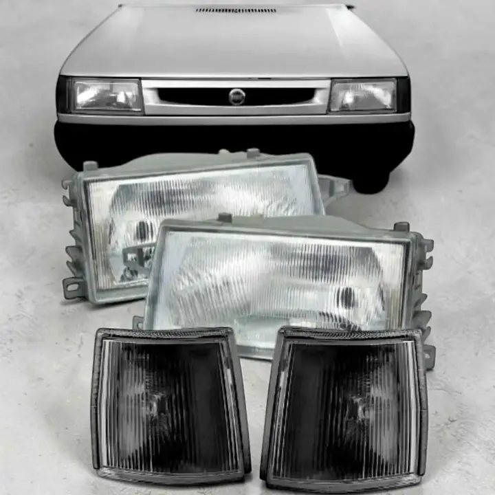 Kit de ópticas más giros delanteros fumé de Fiat Duna del 92 en adelante