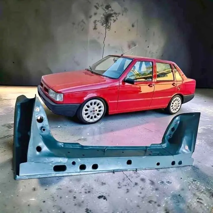 Travesaño radiador inferior Fiat Duna