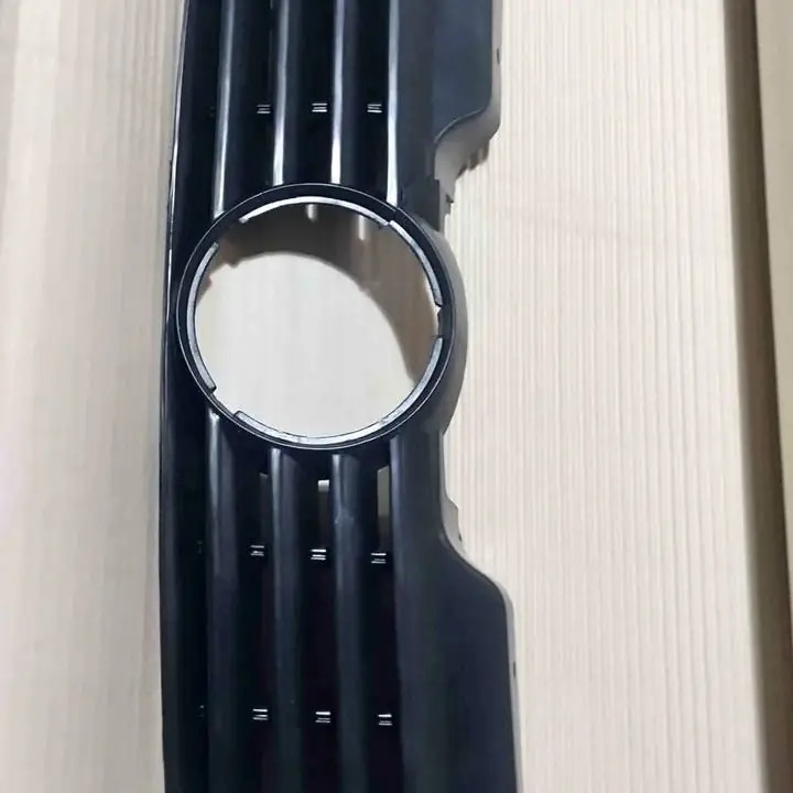 Parrilla de VW Gol G3 con detalle es nueva