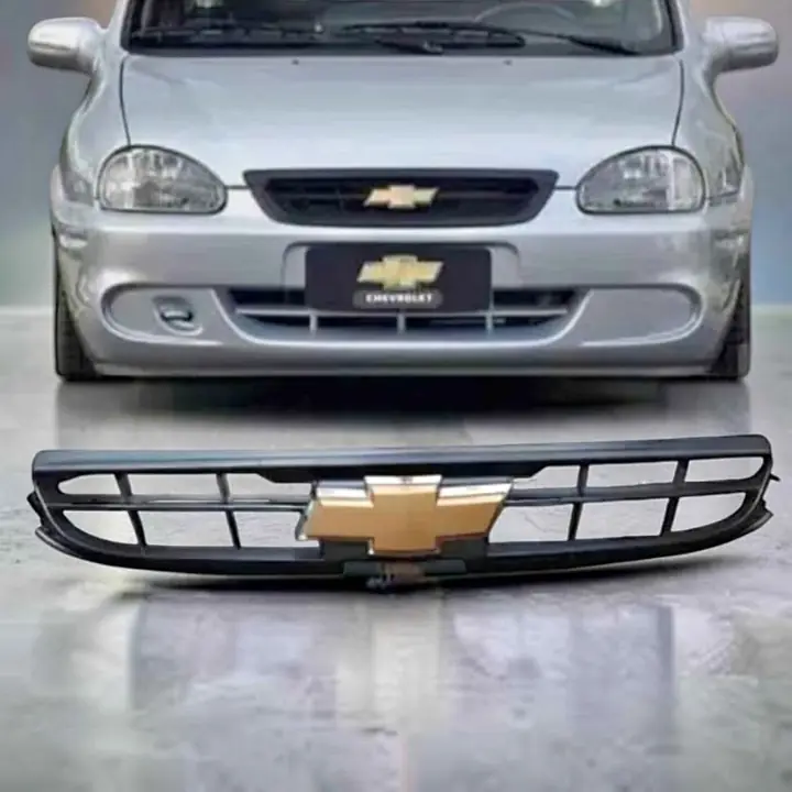 Parrilla más emblema de Chevrolet Corsa modelo 2008 al 2010