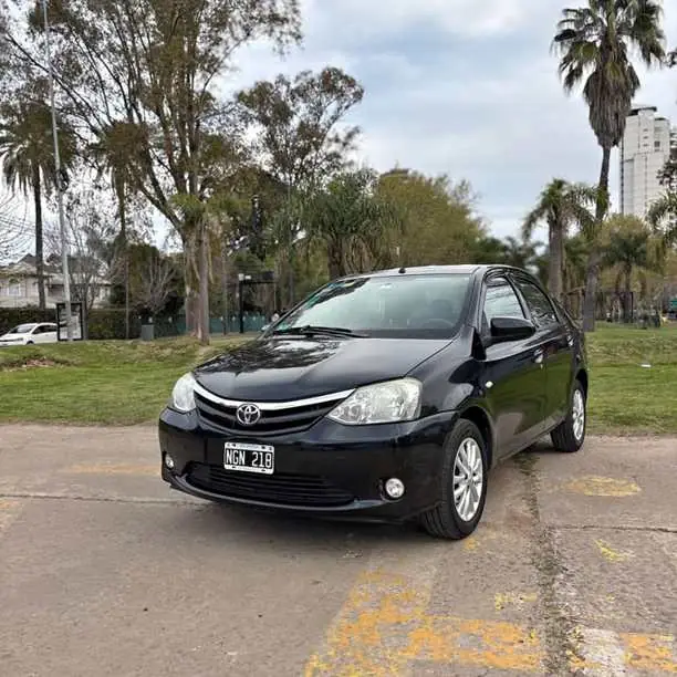 2013 Toyota etios 1.5 xls mt
