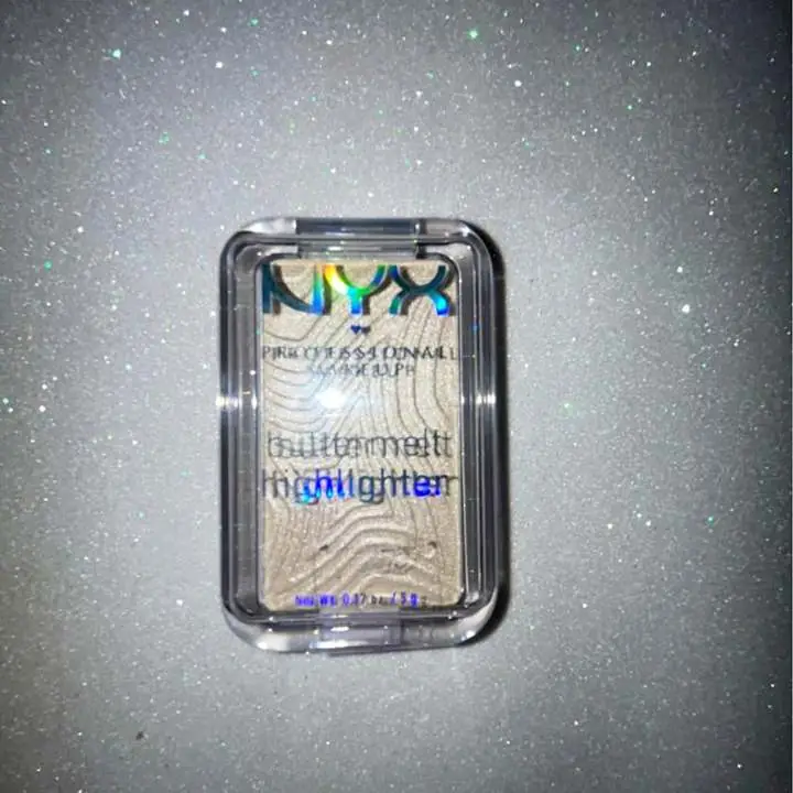 Iluminador húmedo Nyx nuevo