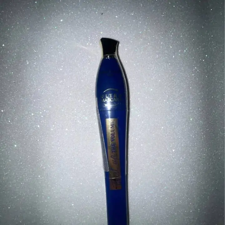 Rimmel color azul Borjois nueva importada