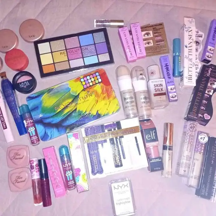 Lote de cosméticos todo nuevo importado