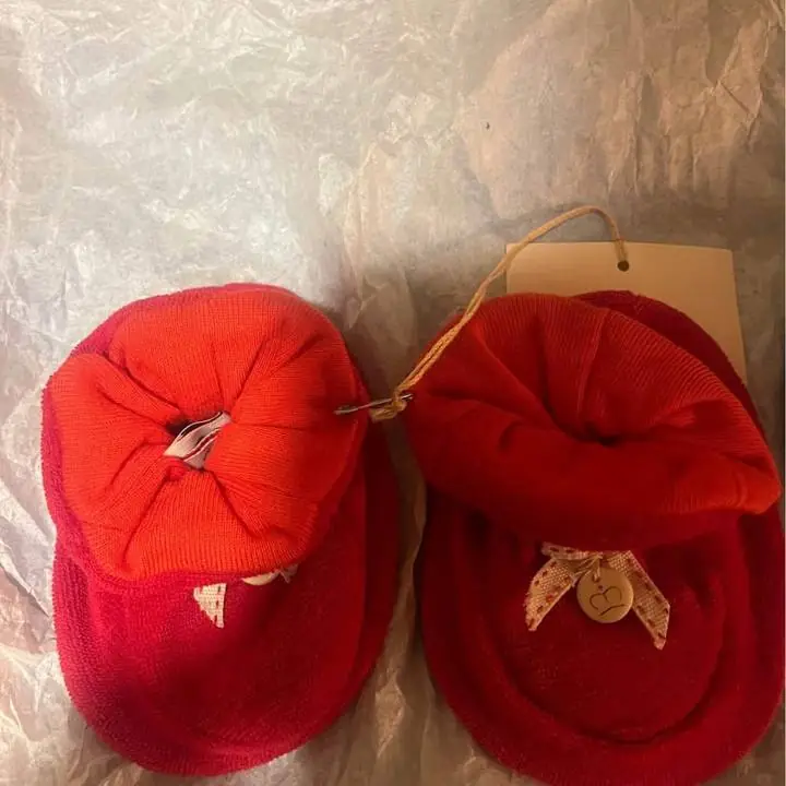Scarpines de plush Paula cahen de anvers. Nuevos. Celeste blanco y rojos