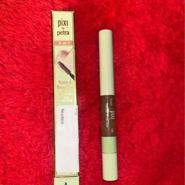 Lápiz microblanding y pincel para cejas marca Pixi