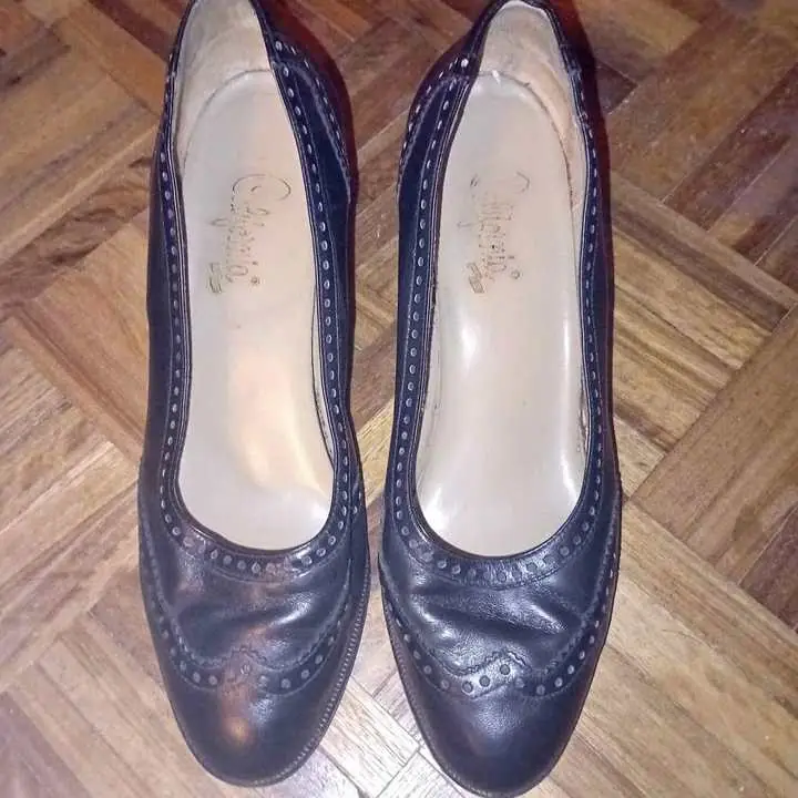 Zapatos de cuero 38 buen estado
