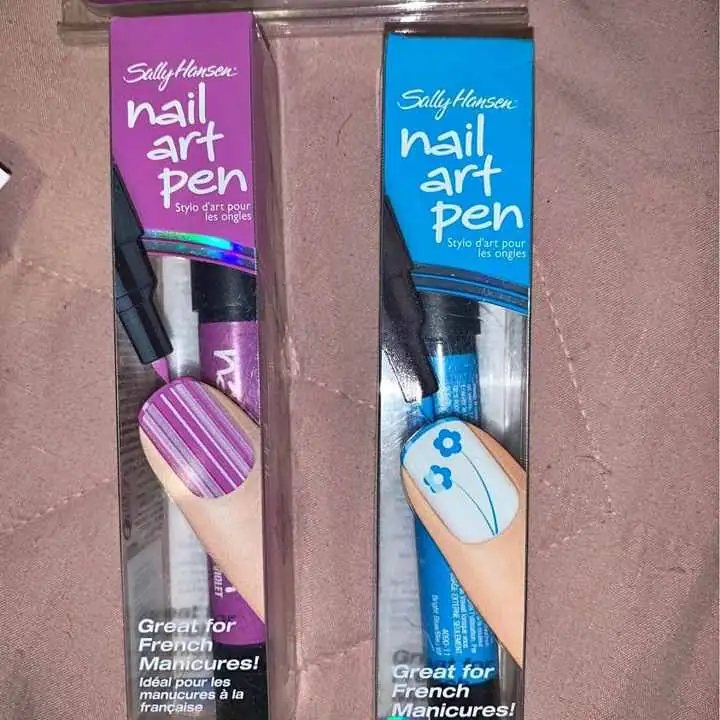 Uñas postizas y lápices importados art nails