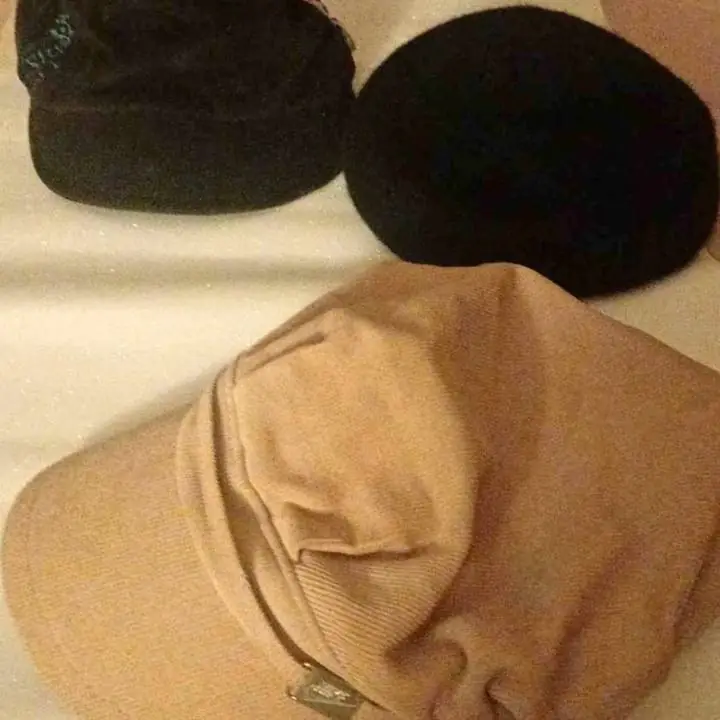 Lote de gorras boinas precio x 3