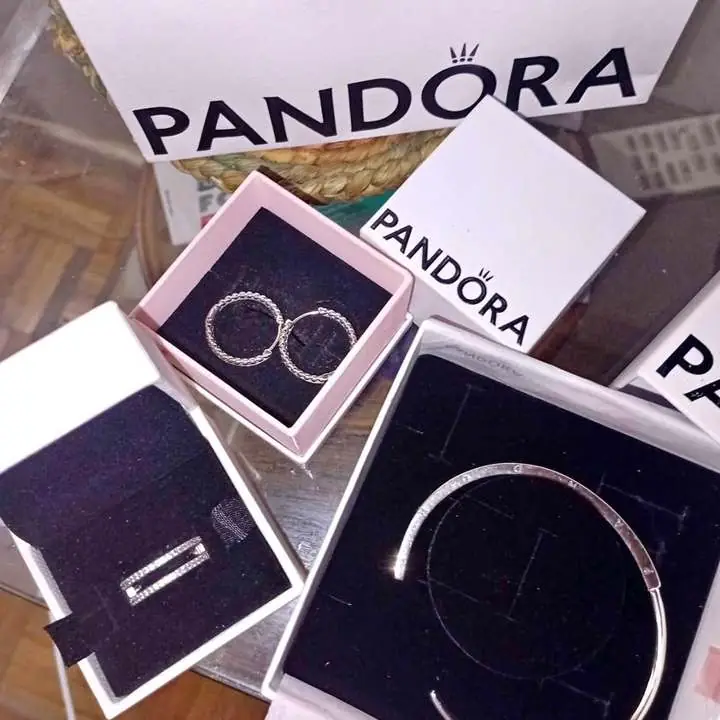 Combo Pandora sale hoy... dia de la madre ! Anillo y aros
