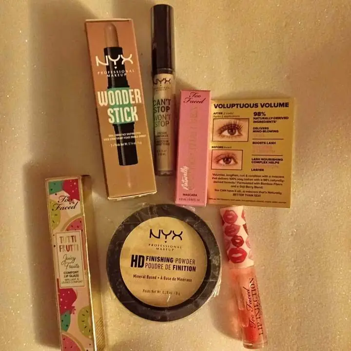 Set de maquillaje too faced nyx original nuevo