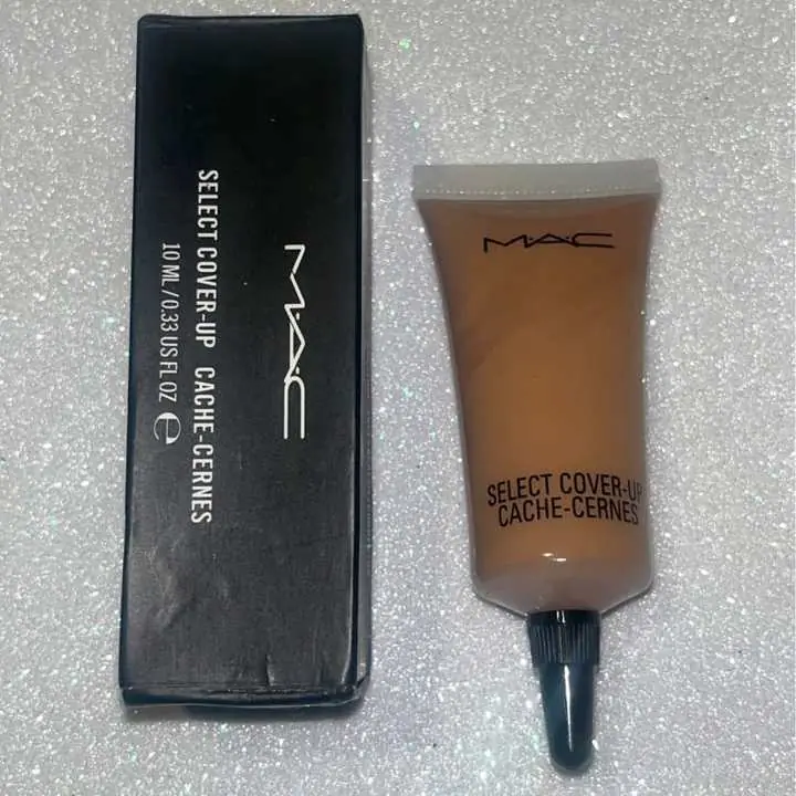 Corrector de ojeras y cover facial marca Mac nuevo