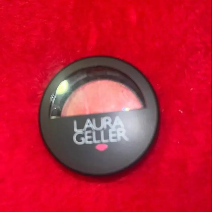 Rubor nuevo Laura Geller rosa iluminador