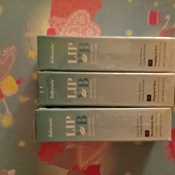 Dos tintas labiales lakerain