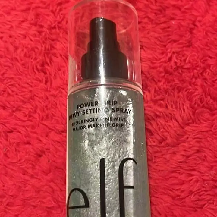 Bruma facial fijadora elf nueva