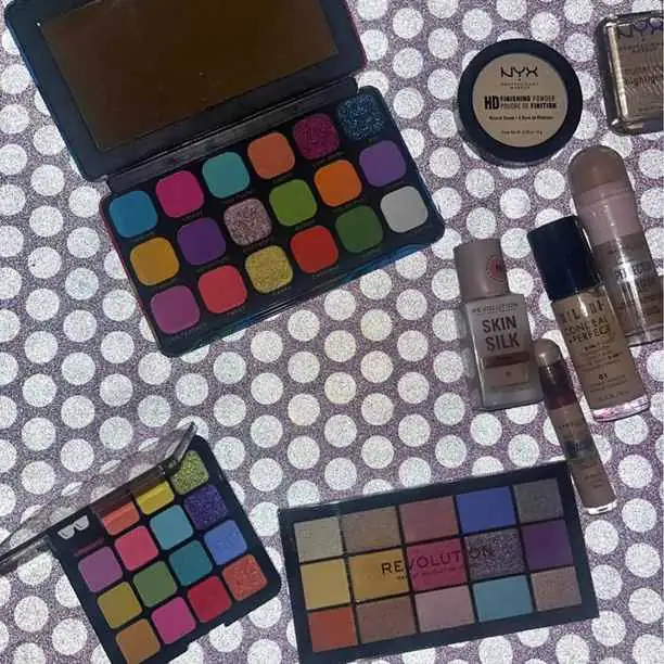 Lote de cosméticos , marcas importadas veganas y más