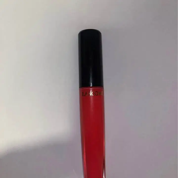Lip gloss Lancome color coral