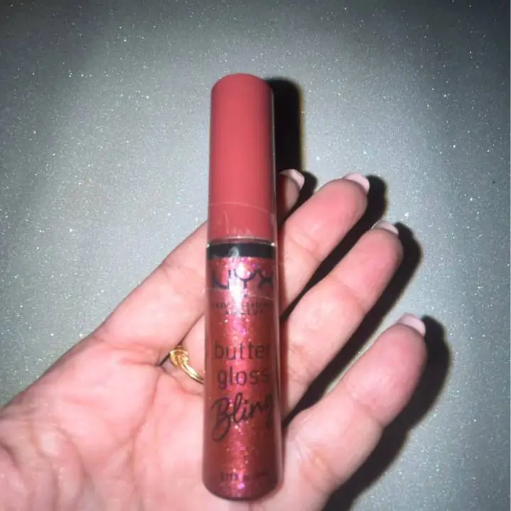 Labial Nyx glitter nuevo