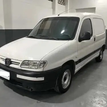 2006 Peugeot Financio en Ctsfijas en Pesos Partner 1.6