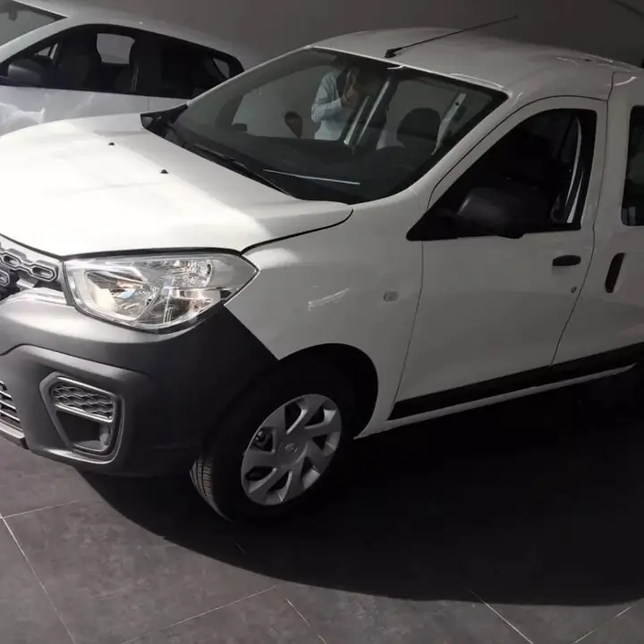2023 Renault Oportunidad Inversor Adjudicada con 23 Cts Pgas Kangoo 5 Asientos Retira Ya