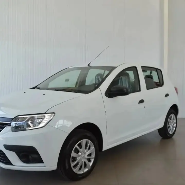 2022 Renault adjudicado en agencia retira ya sandero zen color blanco glaciar