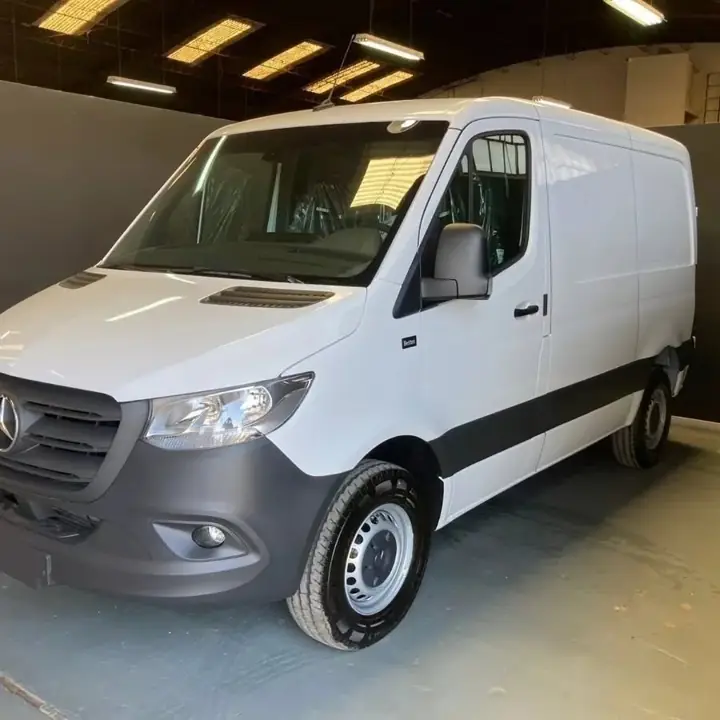 2023 Mercedes Benz adjudicada con 49 cts pagas sprinter retiraya