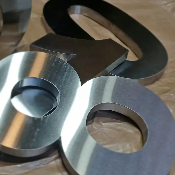 Leras de acero inoxidable para direcciones