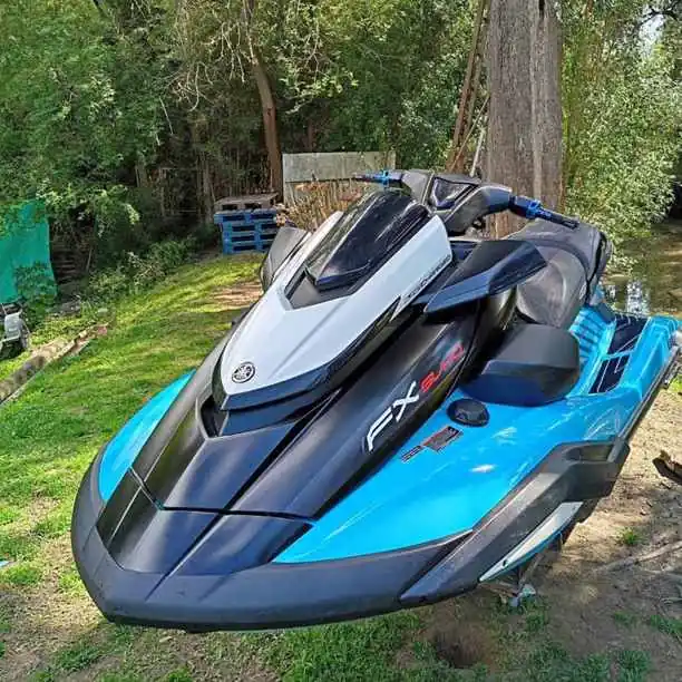 Yamaha fx 2025 con audio y muchos accesorios