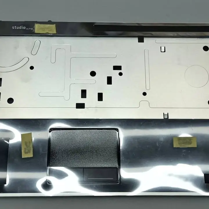 Dell Studio XPS 16-1647 / Carcasa Palmrest Base Superior Notebook Dell / Original