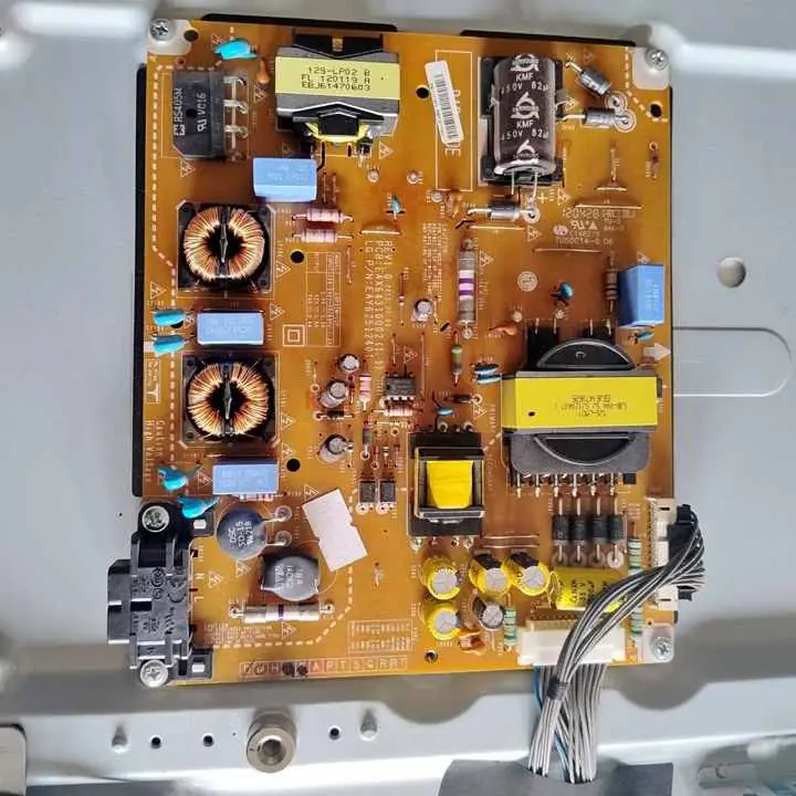 Placa Fuente LG 32LS5700 - Eax55176302 - OK