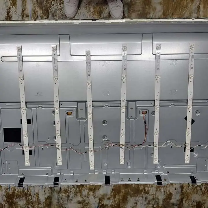 Tiras de LED Top House 49 / UDL49MK662LN