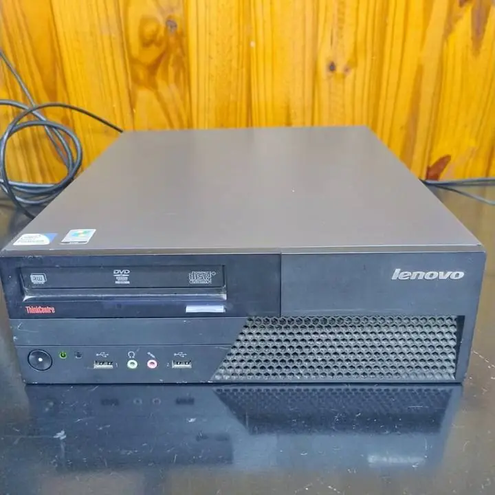 PC Lenovo ThinkCentre / Pentium Dual-Core E5200 / 2.50Ghz