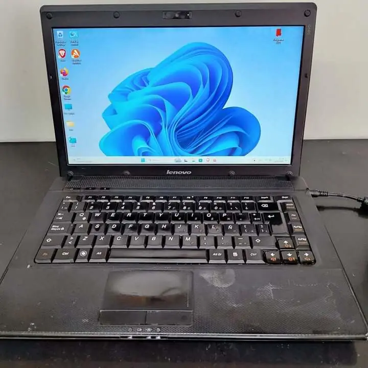 Notebook Lenovo G460, Procesador i5 M540, 4GB DDR3, SSD 120GB, Windows 11 Pro