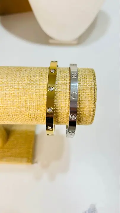 Brazaletes de acero