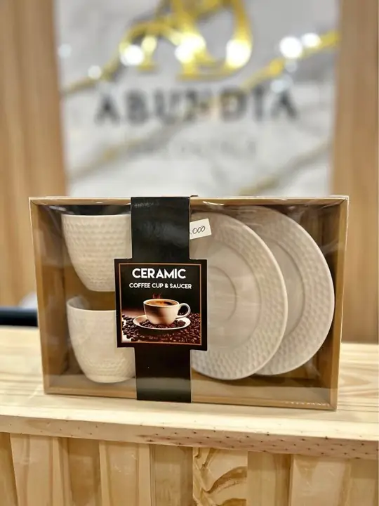 Juego de tazas y platos x4