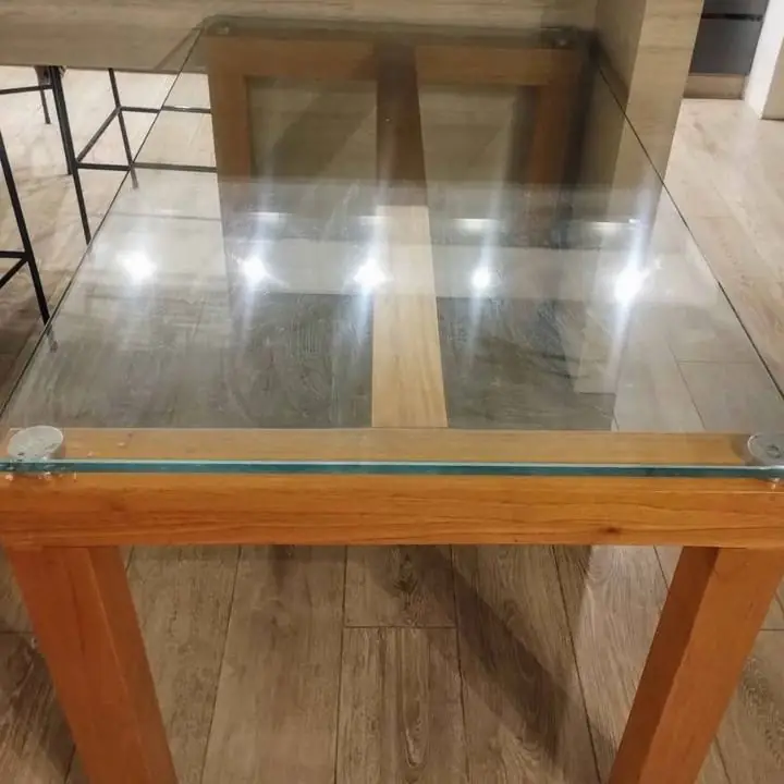 Hoy! vendo! mesa de madera paraiso y vidrio templado grueso. hoy! oportunidad! entrega hoy