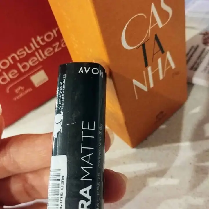 Labial Avon matt! Súper promo oferta hoy!