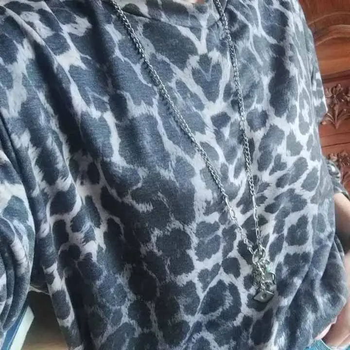Buzo liviano
