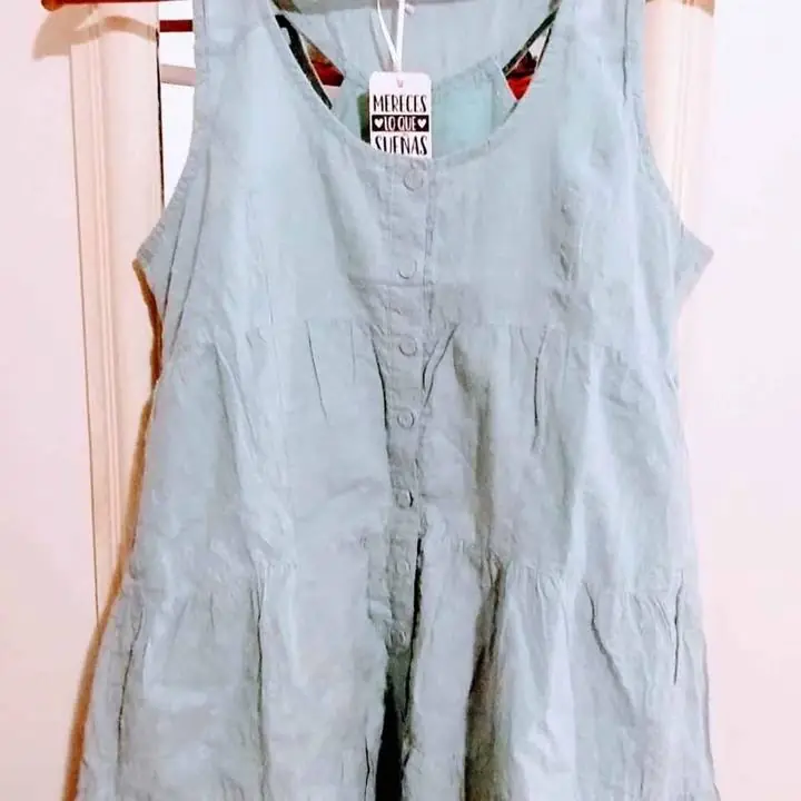 Vestido de plumeti con recortes Talle L oferta! liquidación