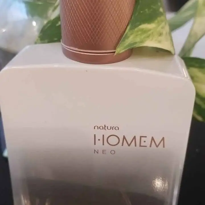 Hoy! vendo Perfume homem neo usado!