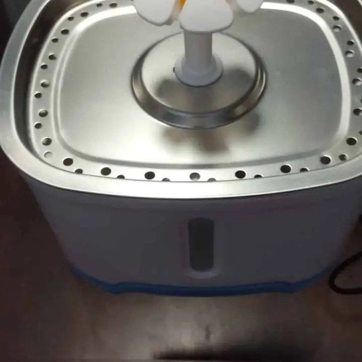 Bebedero fuente para gato acero inoxidable