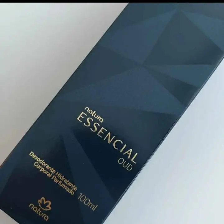 Crema hidratante essencial oud femenino oferta HOY!