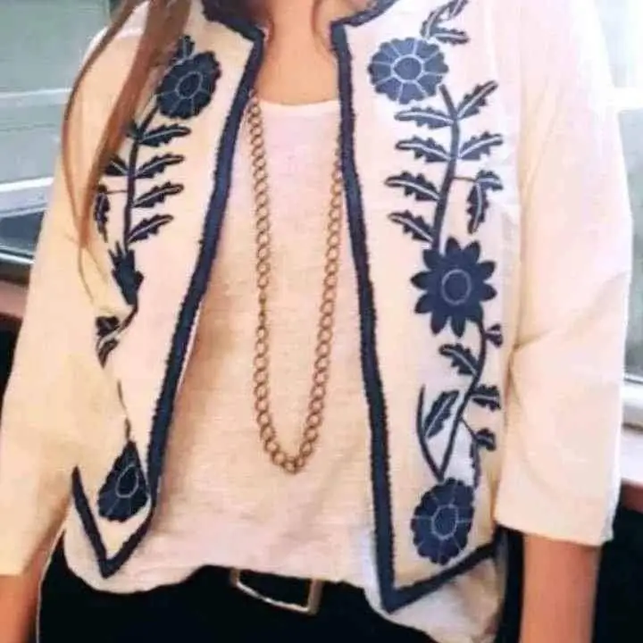 Chaqueta bordada