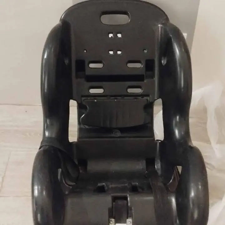 Silla de auto para niños ..con sus respectivas fundas
