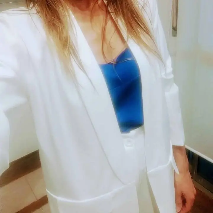 Conjunto sastrero blazer y pantalón palazzo creo. Talle único abarca L